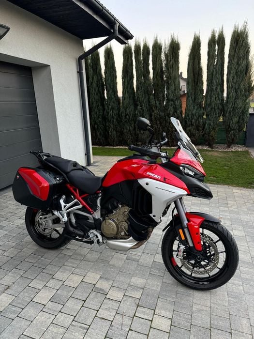 Ducati Multistrada V 4S Travel & Radar