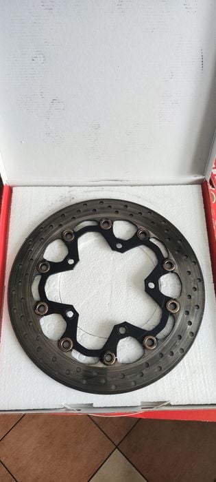 Tarcze hamulcowe przód Suzuki Hayabusa 2