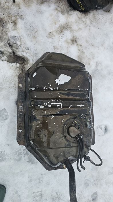 Nissan Patrol y61/y60  zbiornik paliwa