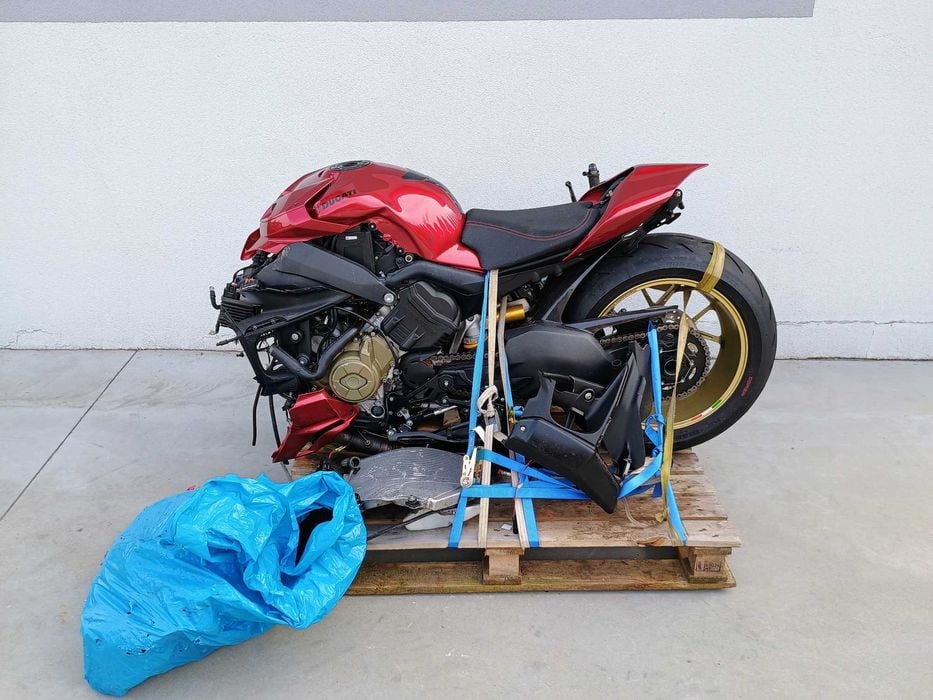 Ducati Streetfighter V4, 20r ABS