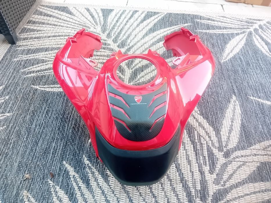 Ducati 950 multistrada 1200 oslona 1260  zbiornika zbiornik owiewka
