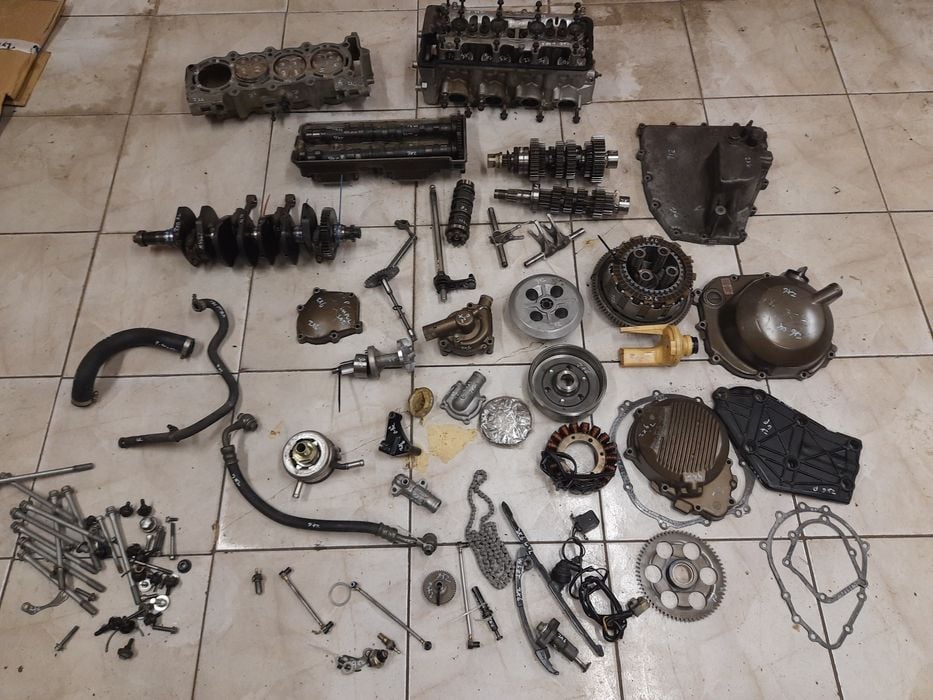 Kawasaki ZX6r 600 silnik części 00-02r magneto sprzęgło wałek zx600fe