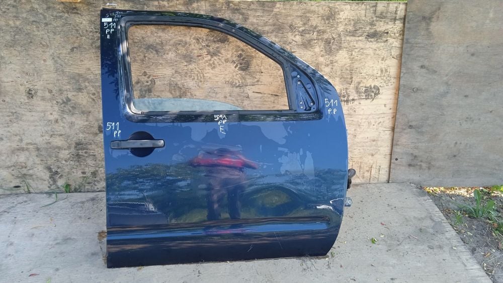 Nissan Navara D40 Fl  Drzwi Przód Prawy Bw9