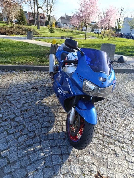 Honda CBR 900rr SC33 1999