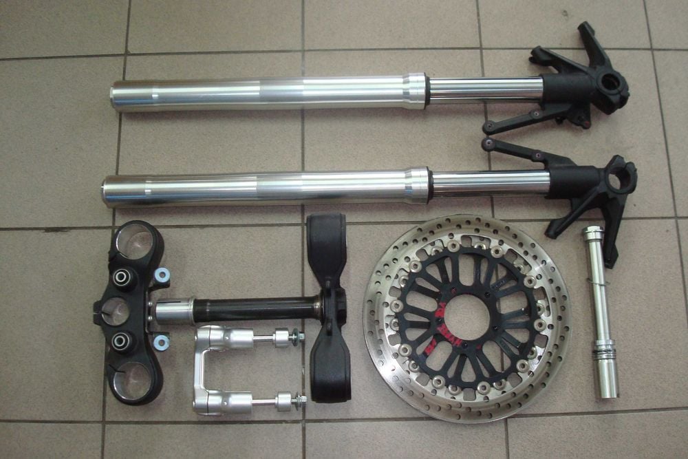 Ducati Hyperstrada 821 15r lagi tarcza częśc