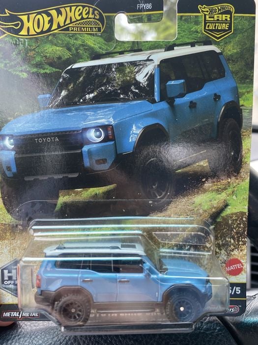 Hot wheels toyota land cruiser 250