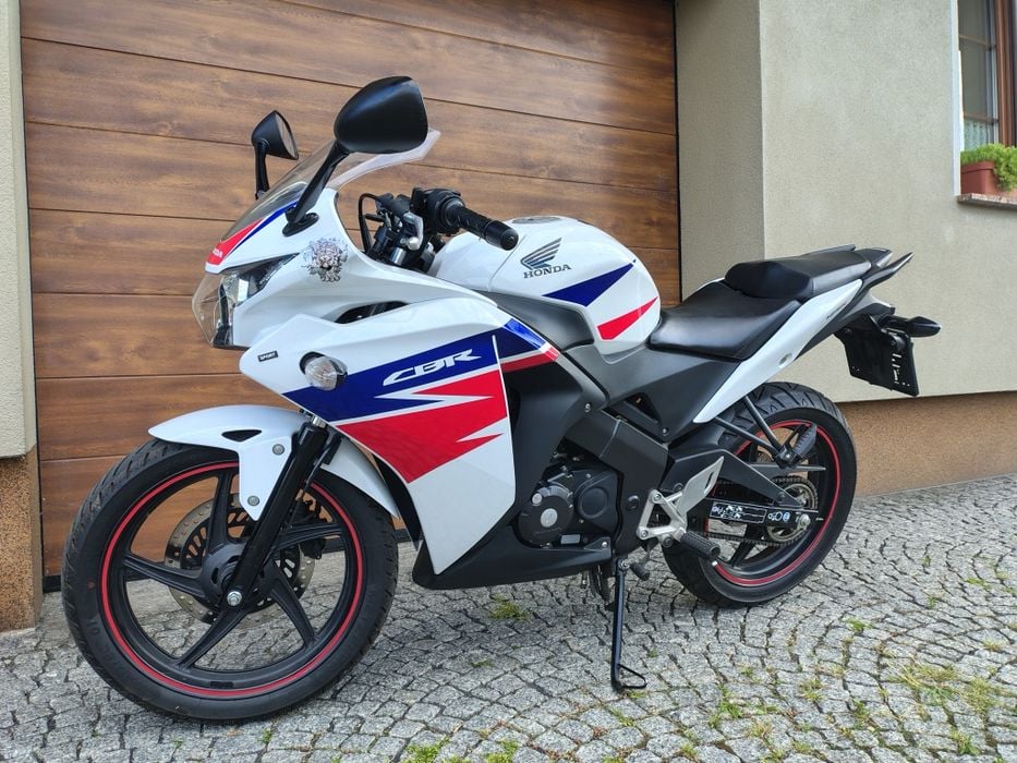 Honda CBR 125 R   2014r.  16.145km  Opolskie
