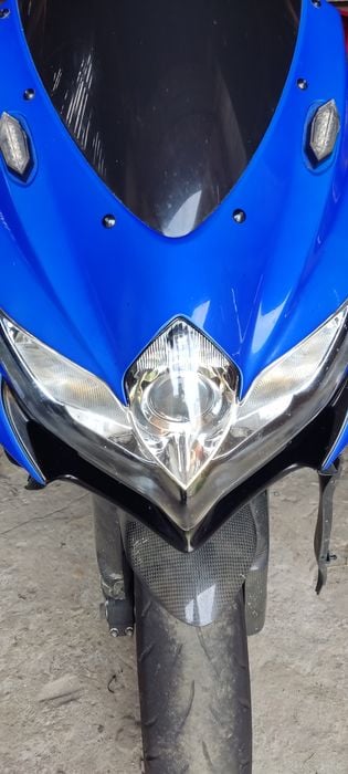Suzuki GSX-R 600 750 czasza lampa licznik  stelaz wloty k8 k9