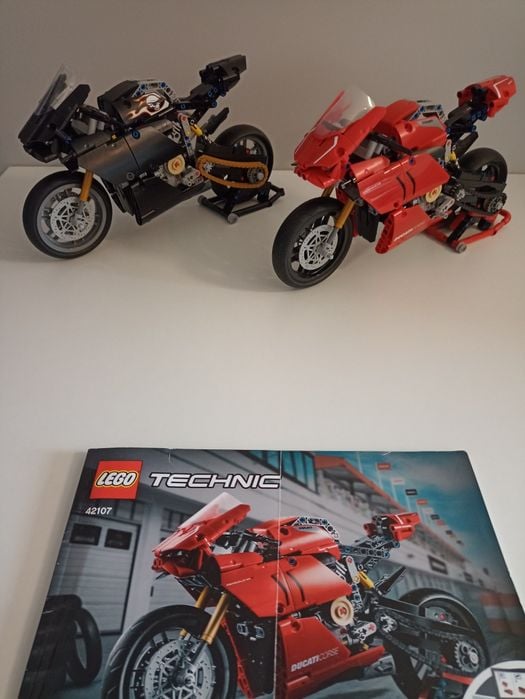 LEGO Technic 42107 Ducati Panigale V4