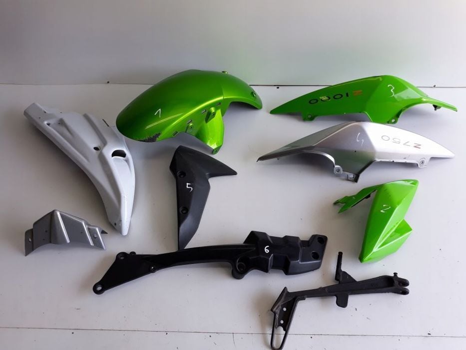 kawasaki z750 ogon owiewka błotnik podciąg na rame