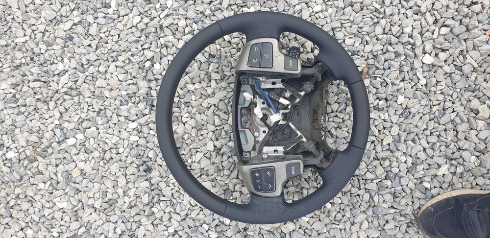 Kierownica toyota land cruiser - nowa skóra