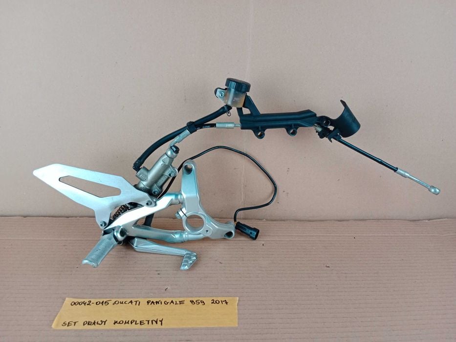 Ducati Panigale 959 Set Prawy Kierowcy Pompa Hamulcowa Przewód Czujnik