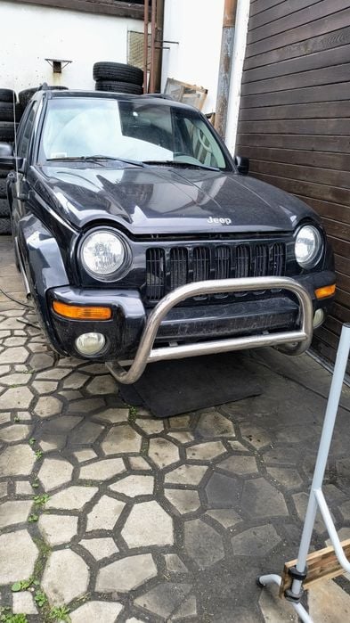Most dyfer przedni jeep Cherokee Kj liberty 3,7 2002r
