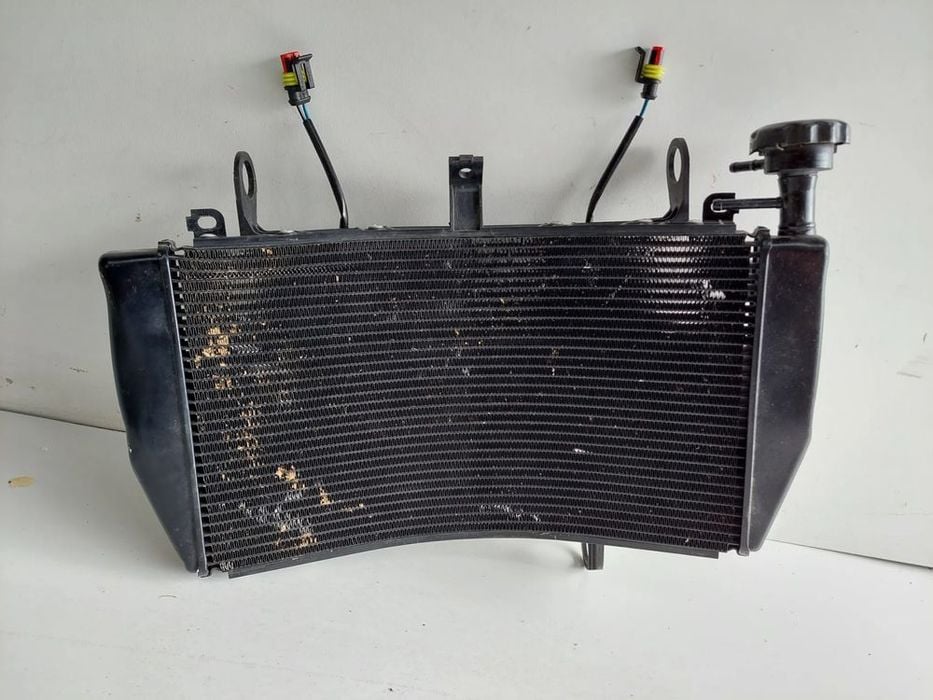 ducati monster 1200 821 chłodnica wody