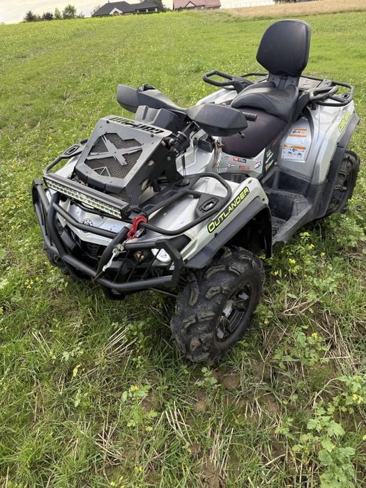 Quad can am outlander 650 4x4