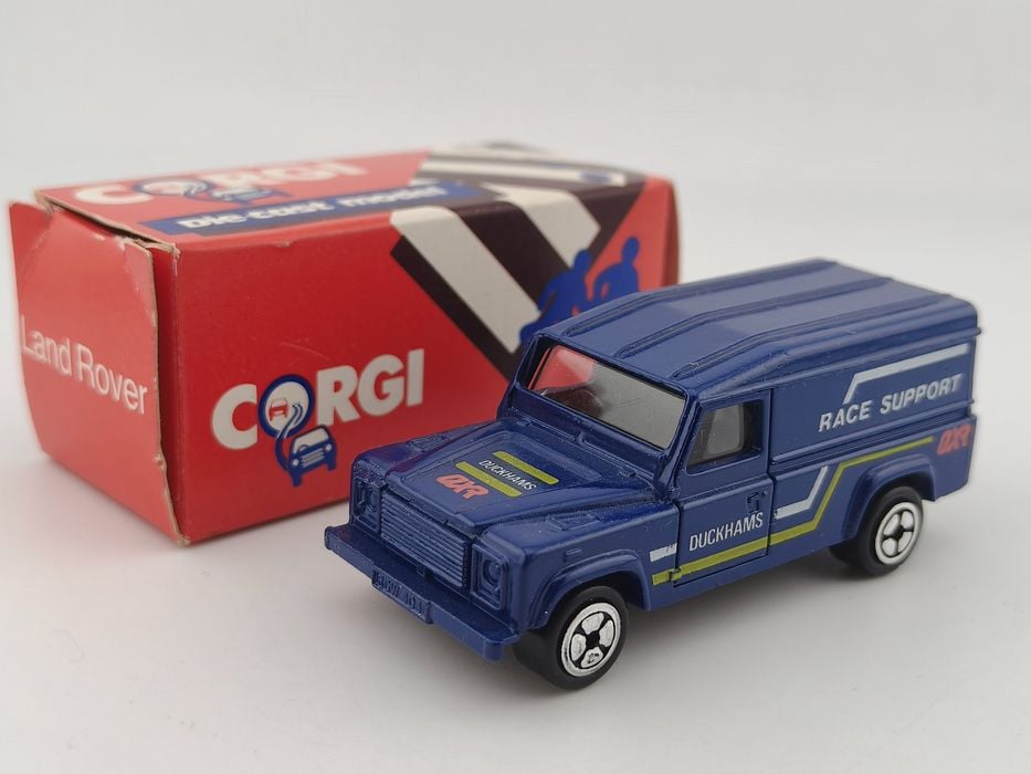 Corgi Land Rover Defender Boxed