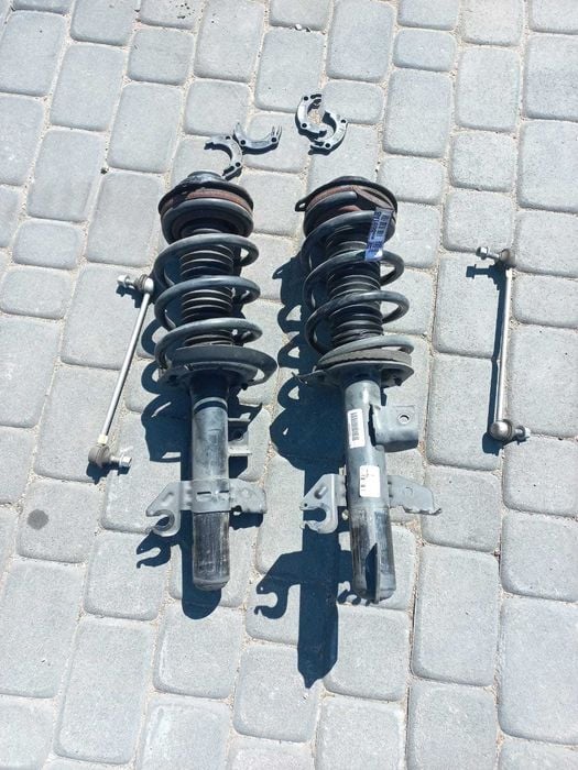 jeep cherokee kl amortyzatory przód mcperson