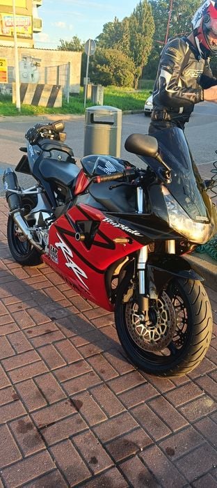 HONDA CBR 954 RR SC50 2002 r.