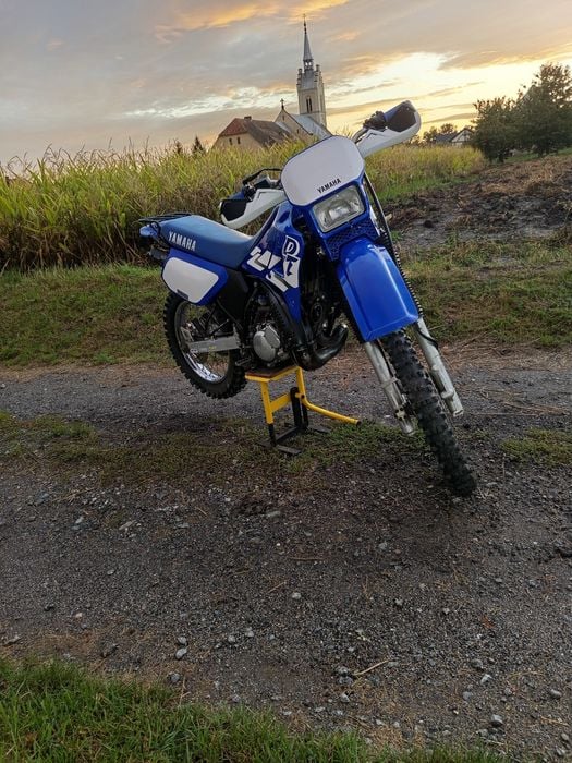 Yamaha dt 125r enduro