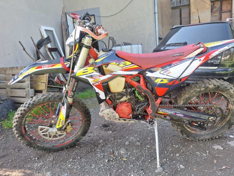 Sprzedam Beta RR 300 z  2017 rocznikowo 2018