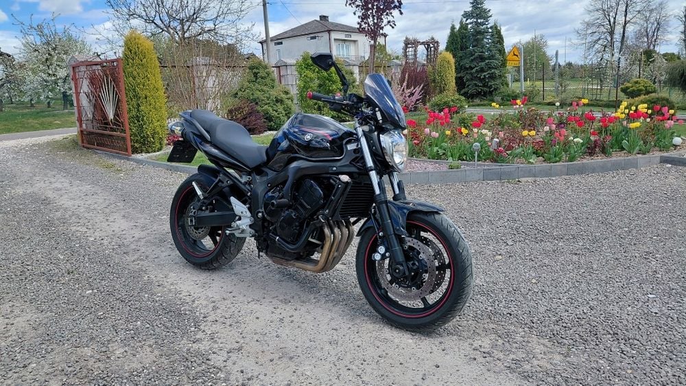 **Piękna **Zadbana **Bez wkładu **Yamaha**  Fz6** S2**