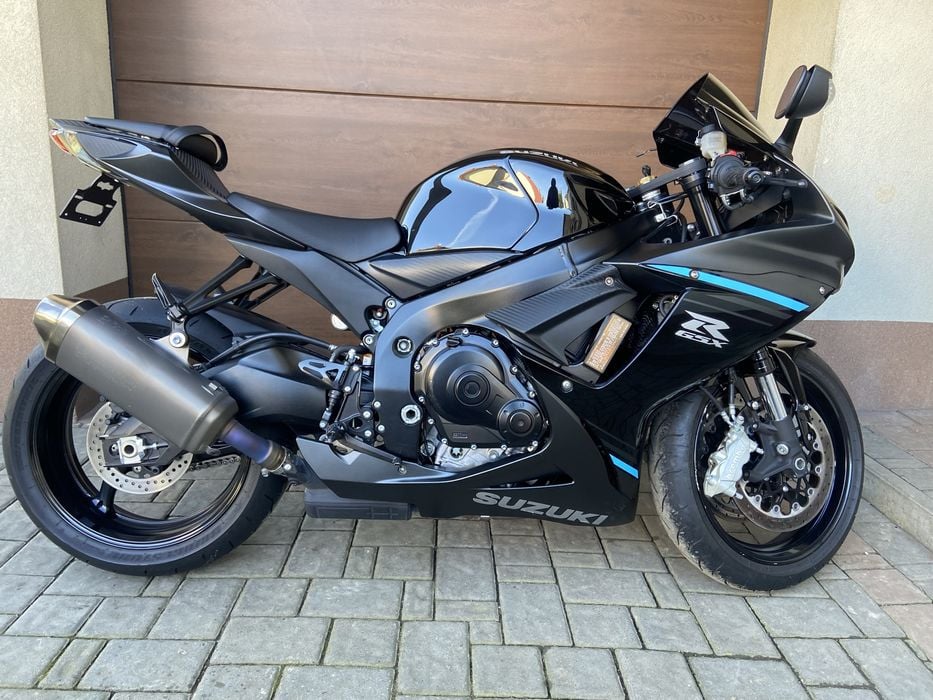 Suzuki GSX-R 600 * 2024 * lekko uszkodzony 3900 km