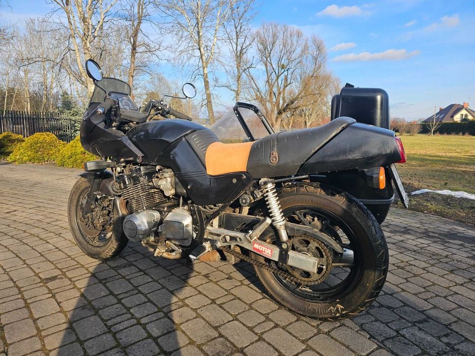 Suzuki GSX 750E olejak z koszem