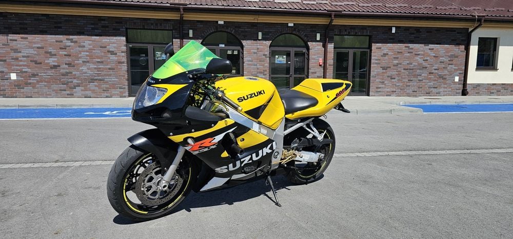 Gsx-r 600 2002r. Dużo dodatków