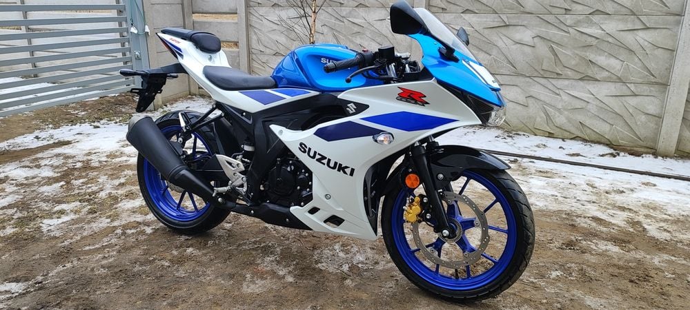 Suzuki gsx r 125 jak nowy --5400km-system bezkluczykowy- ledy