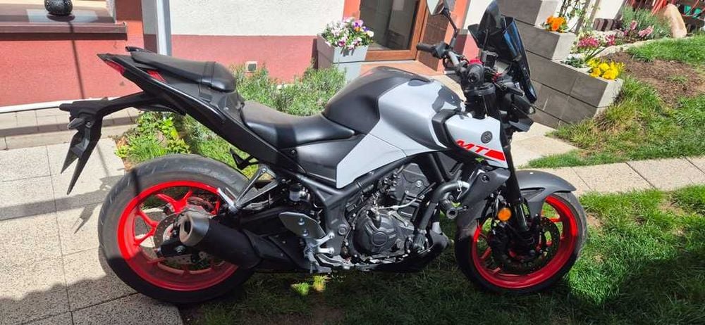 Yamaha MT 03 rp.2020  z niewielkim przebiegiem.