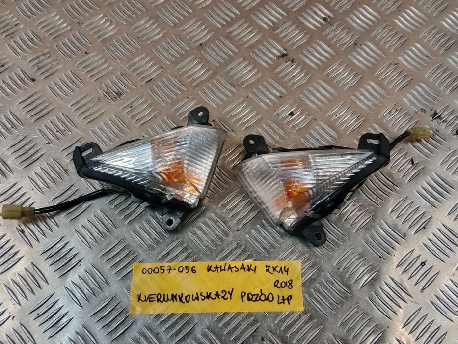 Kawasaki ZX14R Kierunkowskaz Przód Przedni Kierunek Prawy