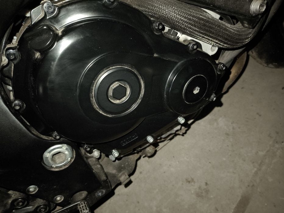 Suzuki GSX-R gsxr 600 750 k8 k9 L0 dekiel pokrywa