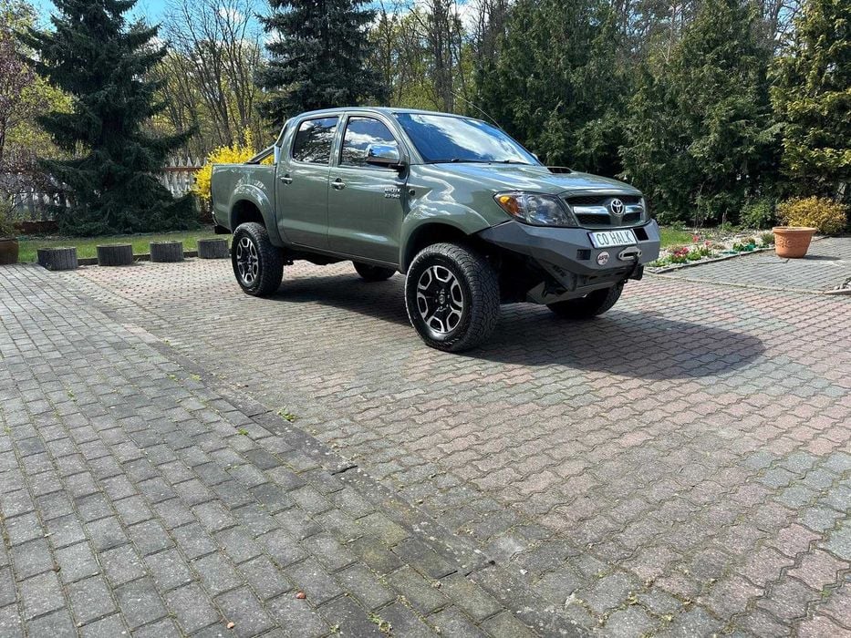 Sprzedam samochód TOYOTA HILUX, pick-up, 2009