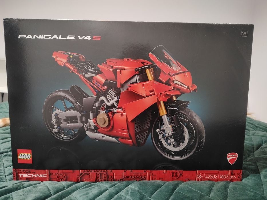 LEGO 42202 Motocykl Ducati Panigale