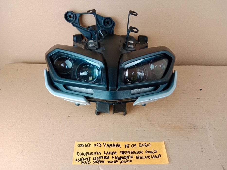 Yamaha MT09 Lampa Reflektor Przód Uchwyt Licznika Czasza 17-20 LIFT
