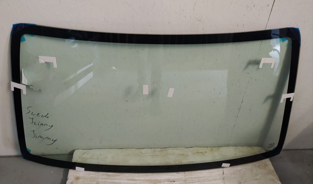 Nowa Szyba Przednia Czołowa przód Suzuki Jimny 98r-