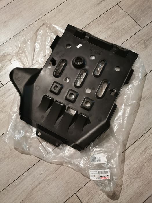 Yamaha grizzly kodiak osłona owiewka dolna ramy silnika slizg