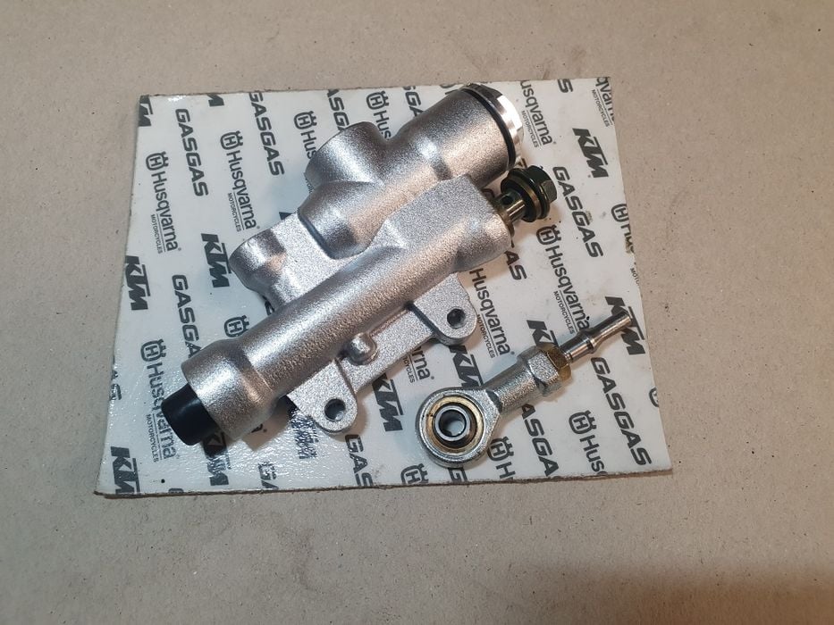 Pompa hamulcowa tyl Ktm exc 250,300,125 Husqvarna Husaberg Gas Gas