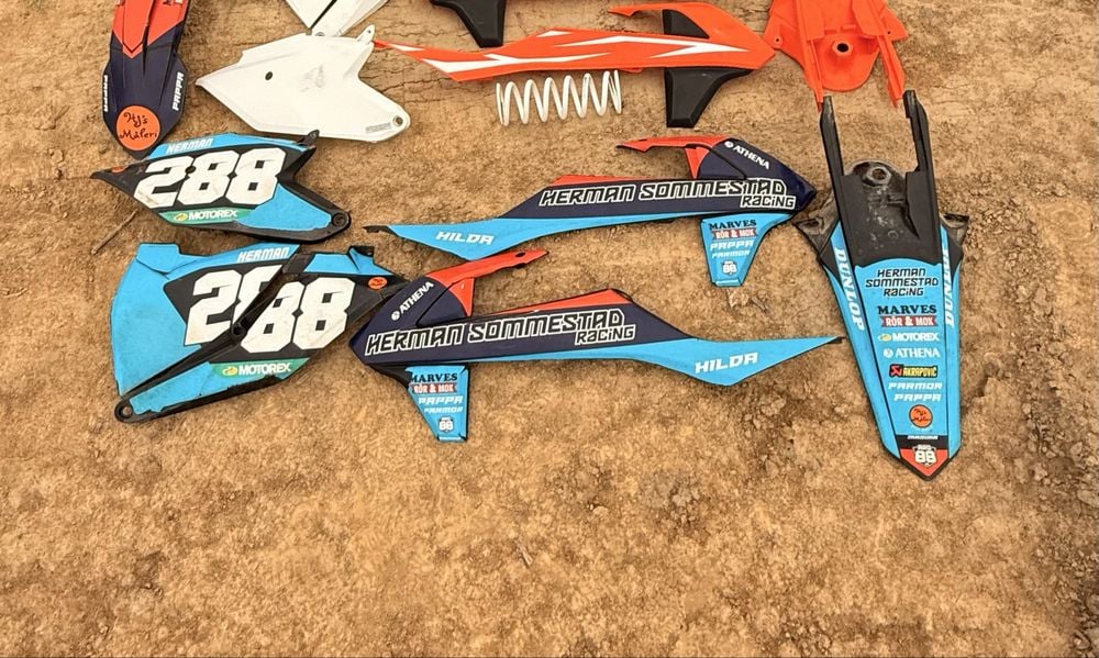Plastiki Ktm sx85/tc85/mc85 acerbis czarne z okleina