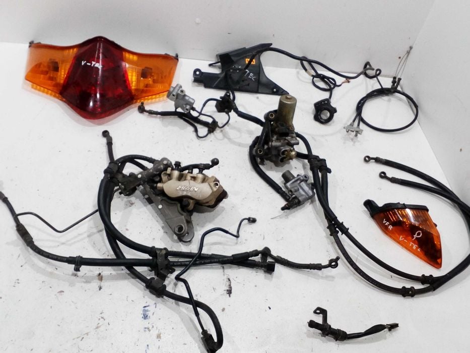 Honda vfr 800 v tec pompa abs zacisk hamulcowy lampa linki gazu części