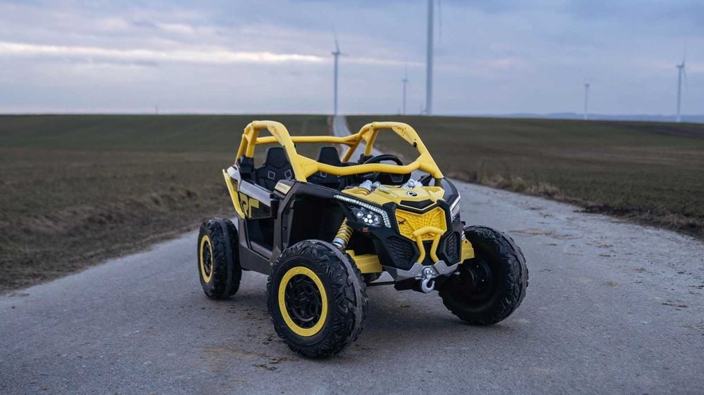 Duże dwuosobowe auto na akumulator CAN-AM MAVERICK 4x200W 24V pilot