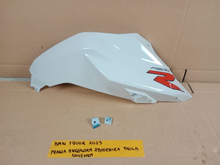 Bmw F900R K83 Prawa Nakładka Zbiornika Paliwa Baku Boczek Owiewka 2023