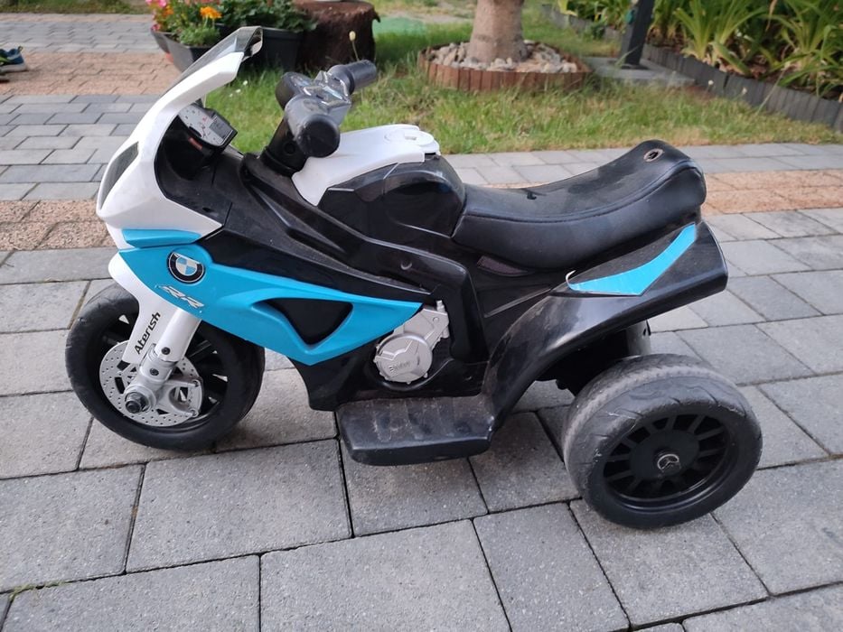 Motor na akumulator BMW S1000RR Trójkołowy