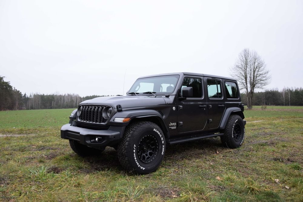 Jeep wrangler jlu sport