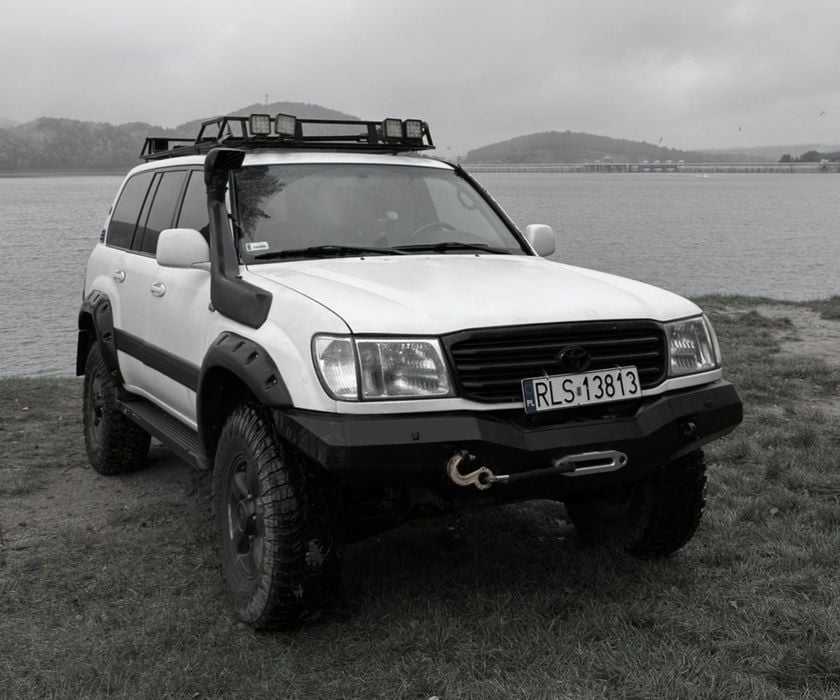 Toyota land cruiser  100