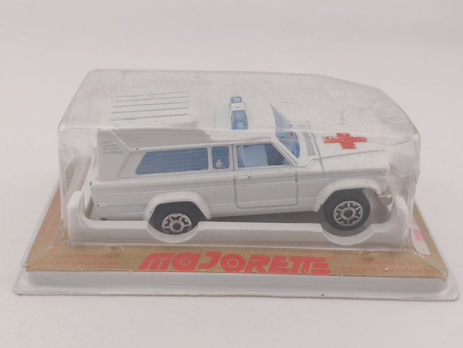269 Majorette Jeep Cherokee Ambulance Boxed