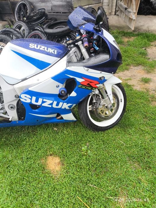 Suzuki GSX-R 750 k1 K2 wydech akrapovic