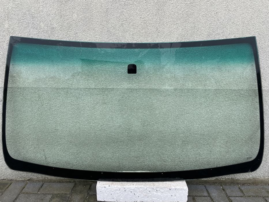 Toyota Land Cruiser 120 / szyba przednia czołowa