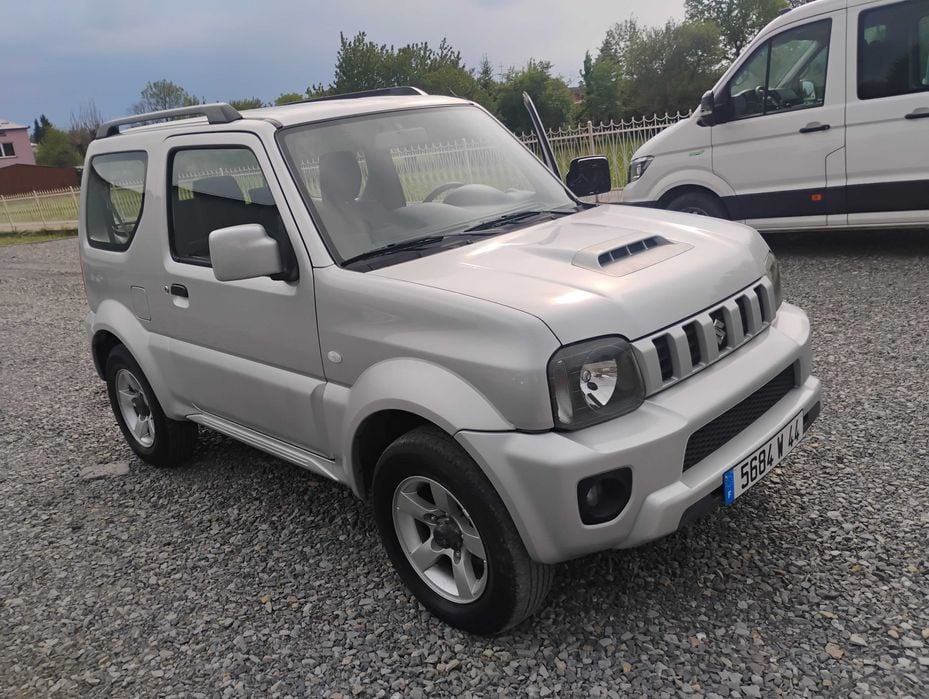 Suzuki jimny 1.3 benzyna klima 74000 km 4x4 rama zdrowa