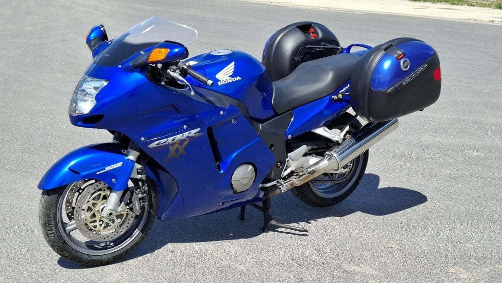 Honda CBR 1100 XX Super Blackbird wtrysk NIE Suzuki GSX 1300R Hayabusa, Kawasaki ZZR 1200, BMW K1200S
produkcja 2003 r., Sprowadzony z Niemiec (niemie